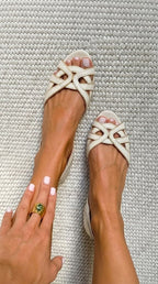 Barella | Gevlochten Crème Sandalen