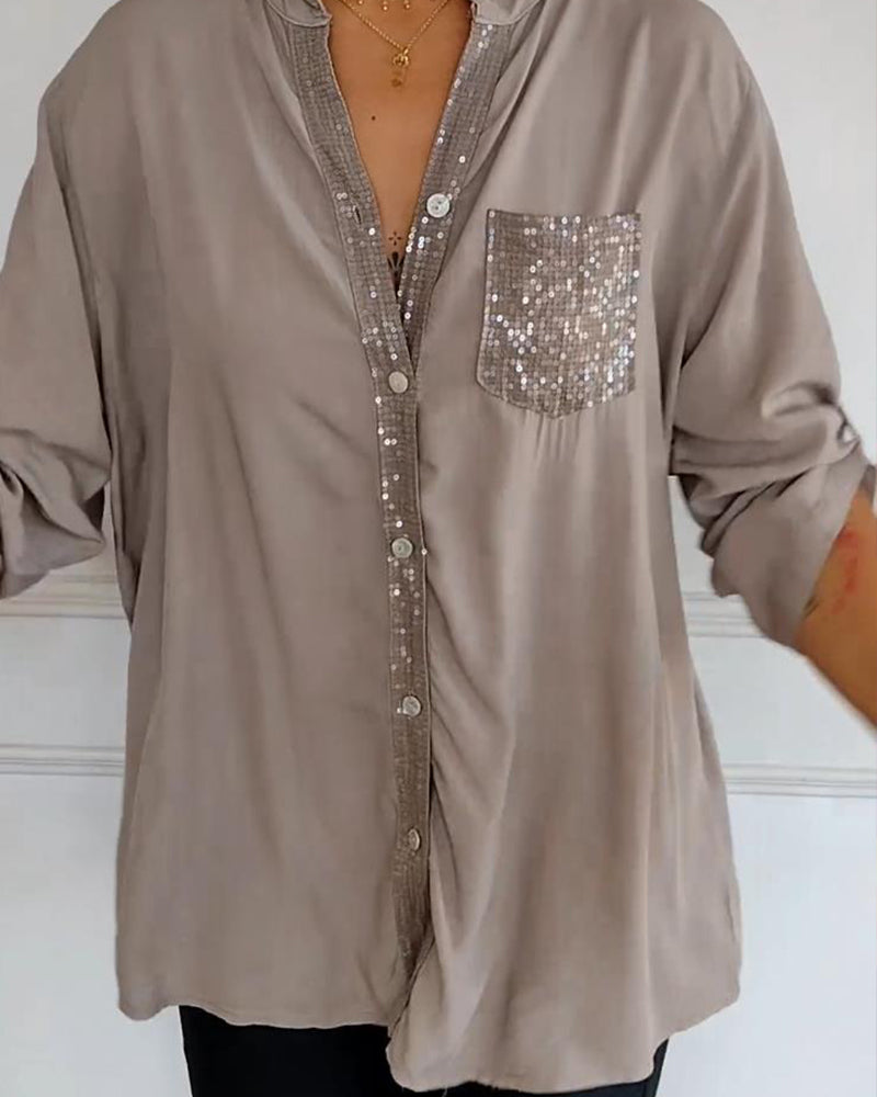 Nina | Casual Top met Pailletteninzet en Knopen