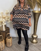 Julia | Jurk met V-hals en Golvenprint