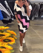 Emma | V-hals jurk met wavepatroon