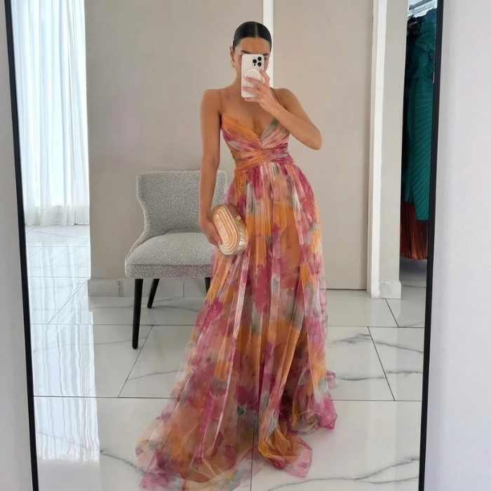 Nadine™ – Fortryllende lang kjole con blomsterprint