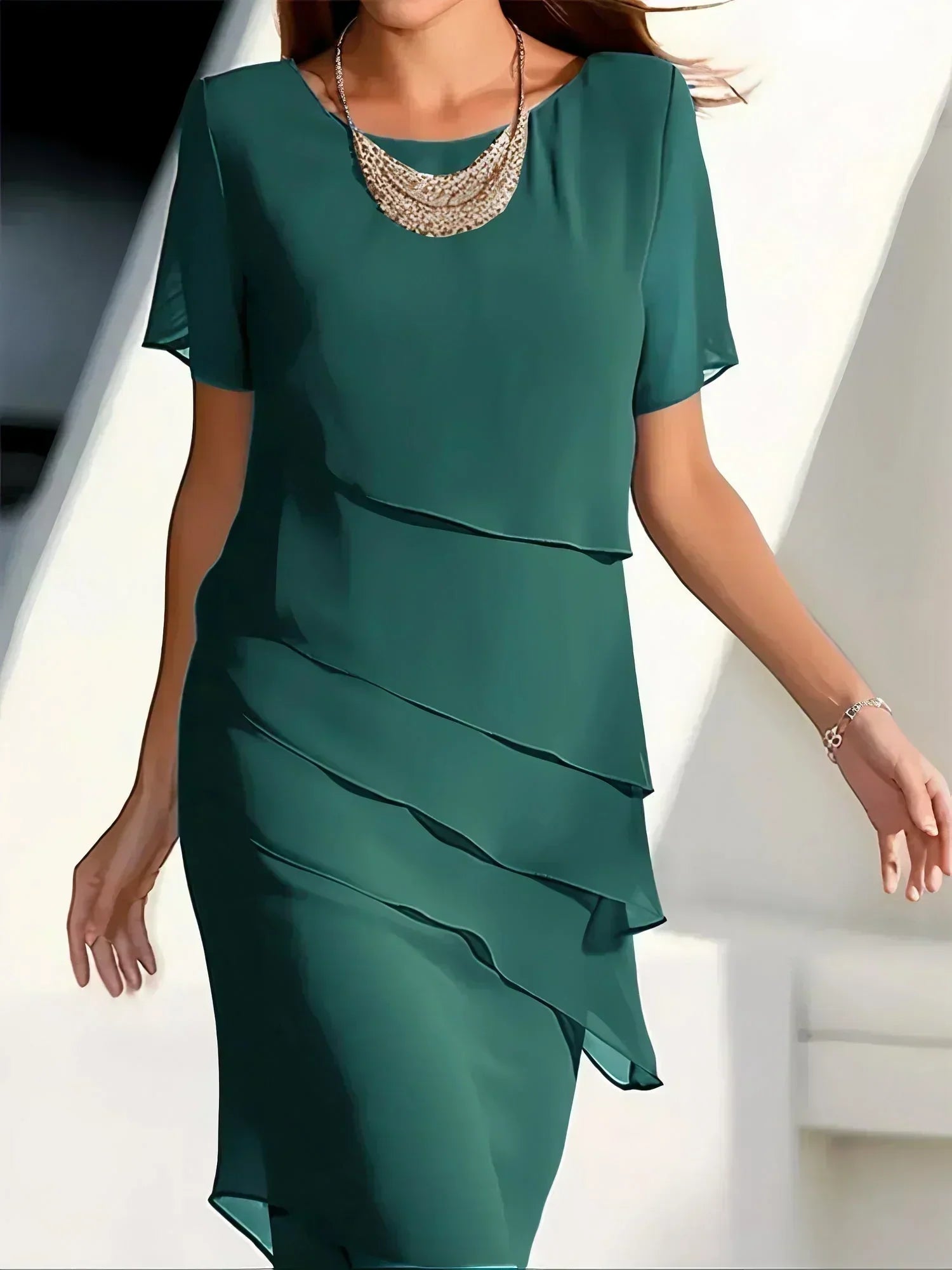 Kallira™ – Elegante lag-på-lag kjole