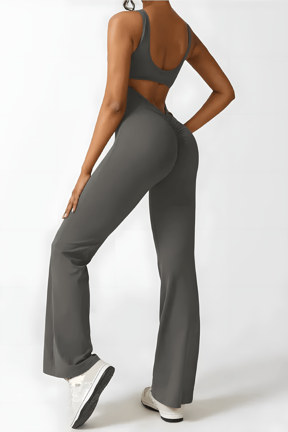 Emma | TUTA ELEGANTE SVASATA