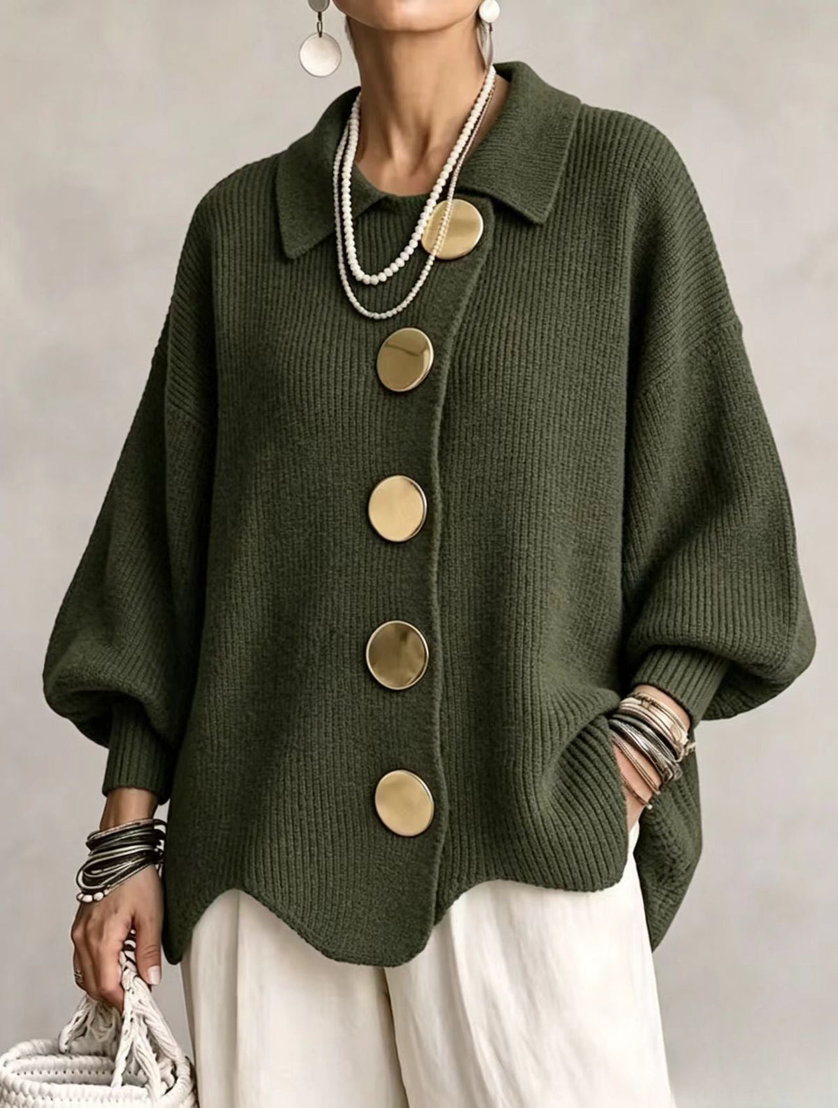 Isadora | Cardigan Oversize con Collo e Bottoni Metallici
