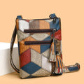Borsa a Tracolla Colorina con Pompon – Motivo Geometrico Multicolore