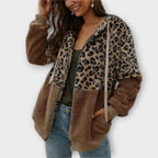 Mernelle™ - Maglione in pile rosso con design leopardato