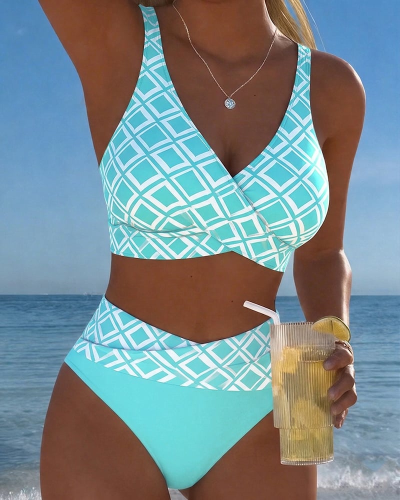Il bikini adorabile ha incontrato Bh-Snit in Diamantpatron