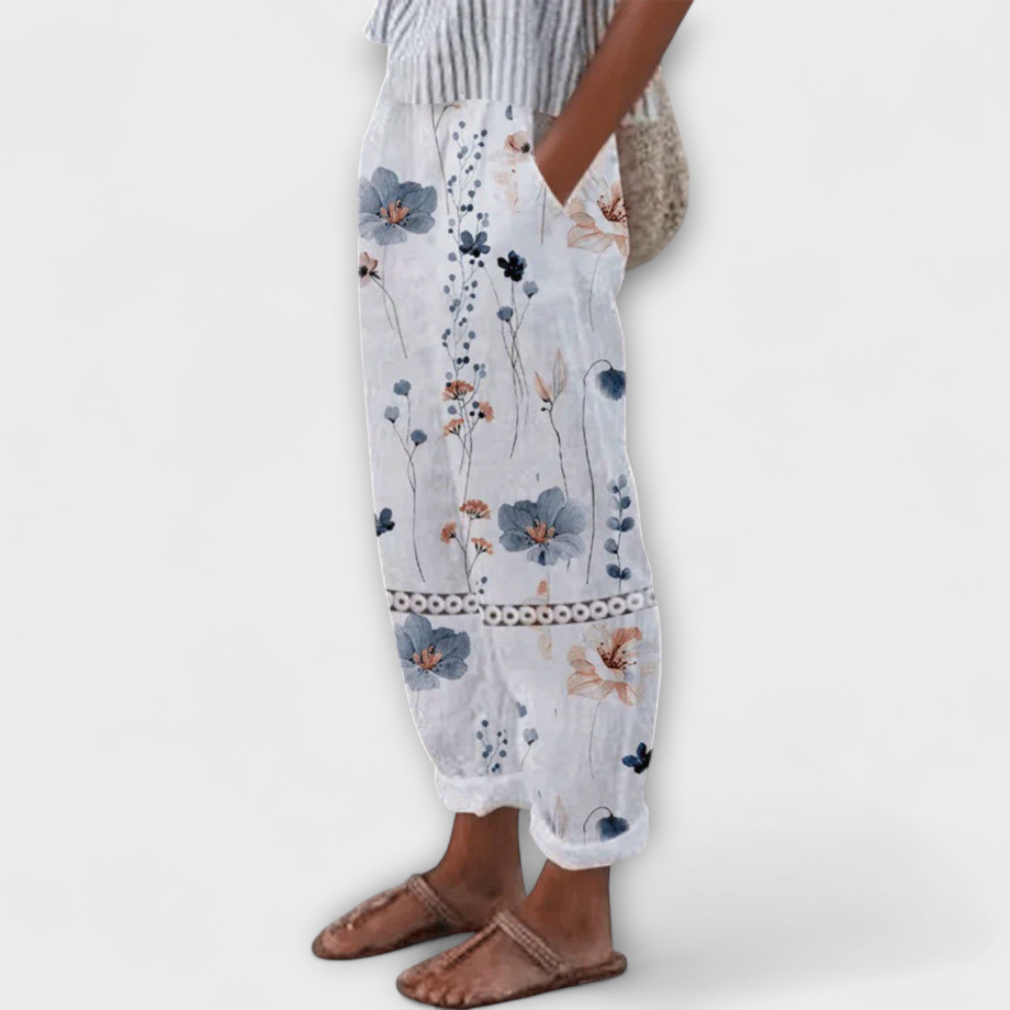 Daya™: caratteristico negozio casual