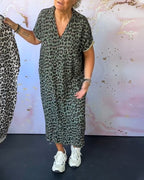 Fleur | V-hals Jurk met Luipaardprint