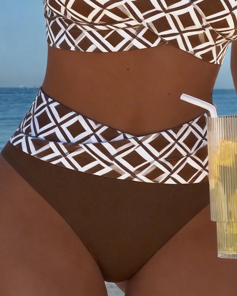 Il bikini adorabile ha incontrato Bh-Snit in Diamantpatron
