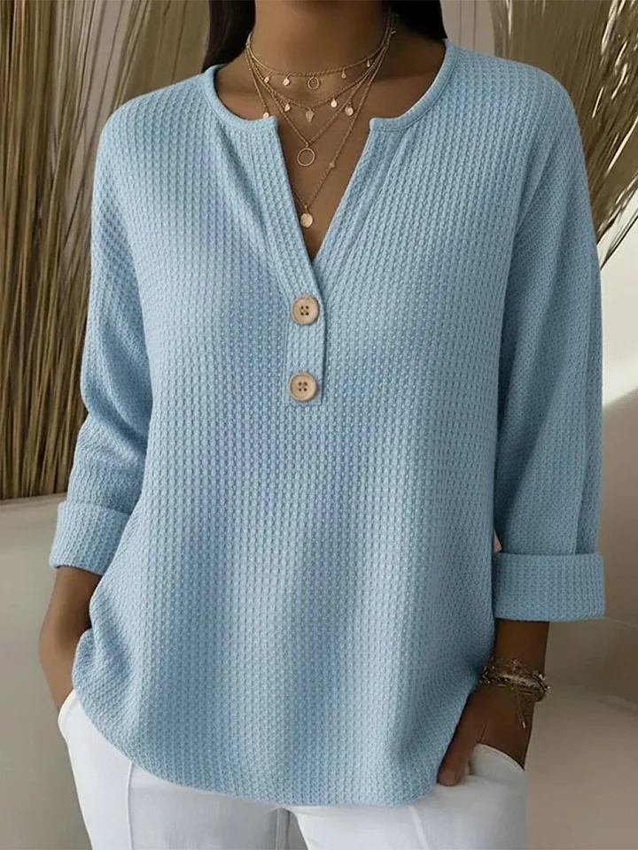 Lucia | Maglia con Scollo Serafino e Bottoni