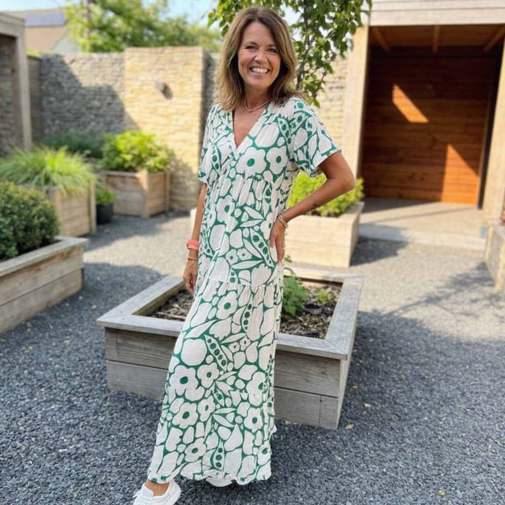 Sara | Losse Jurk met V-hals en Print