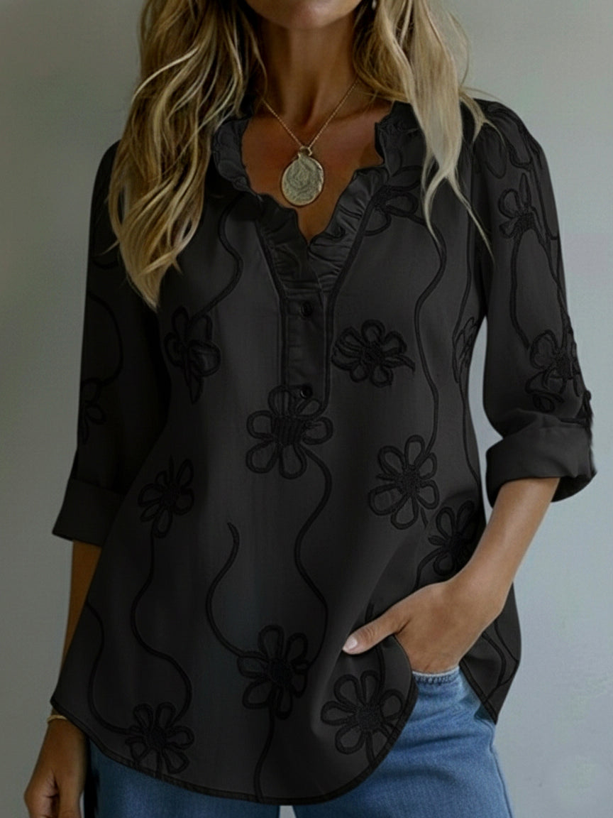 Liora™ – Blusa elegante con dettagli in brodere medio