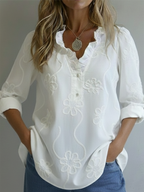 Liora™ – Blusa elegante con dettagli in brodere medio