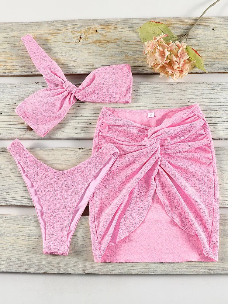 Set bikini monospalla con copricostume